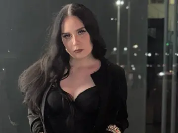 KelsiLowndes  live sex cam