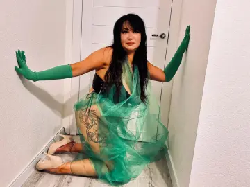 HelenJay  live sex cam