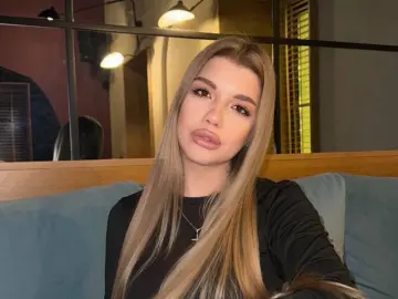 EmmyRamsdell  live sex cam