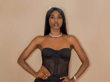 KylieMarques  live sex cam