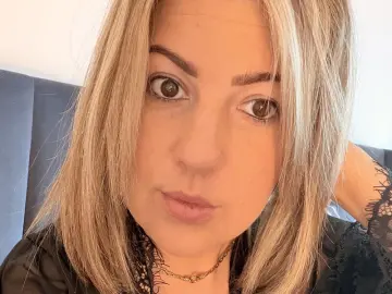BelleWarick  live sex cam