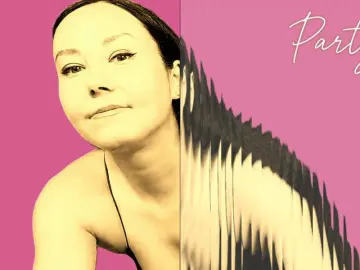 LucyLevatto  live sex cam