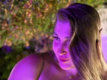 TarahZullo  live sex cam