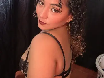 KalceBrittany  live sex cam