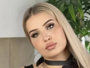 KilianaNoir  live sex cam