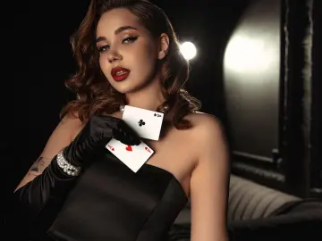 CaseyEvance  live sex cam