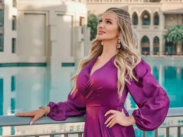 KaylinWhite  live sex cam