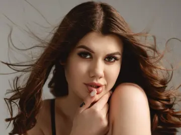 NikkiVelvets  live sex cam