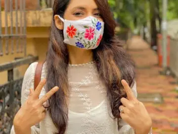 RubyNaaz  live sex cam