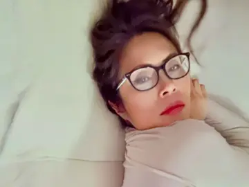 ItsKiki  live sex cam