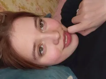 RosalieKukene  live sex cam