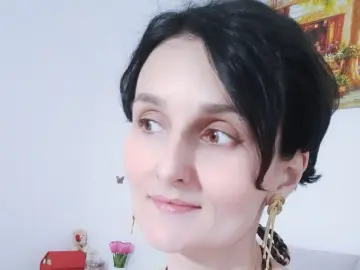 AnyaRoss  live sex cam