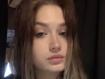 JulieannGomaz  live sex cam