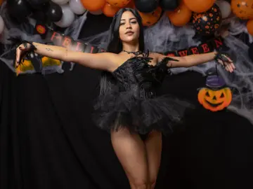 LuciaBeltran  live sex cam