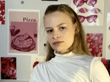 RaeannCeronsky  live sex cam
