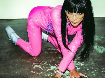 LilaBratz  live sex cam