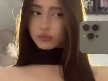 BellaJersiquins  live sex cam
