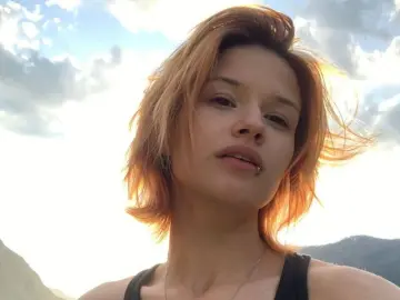 NishaRayo  live sex cam