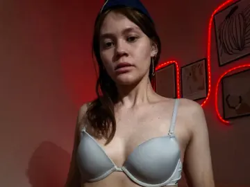 EleanoreCrowers  live sex cam