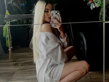 Selenadazy  live sex cam