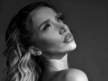 TiffanyAddams  live sex cam