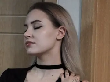 GwennBold  live sex cam