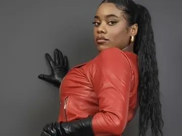 DemetriaHart  live sex cam