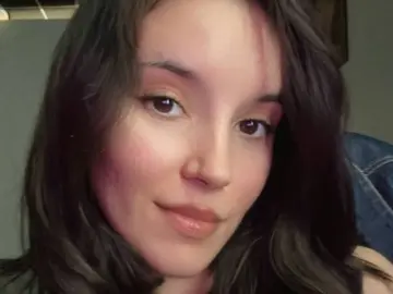 BirdieBirchett  live sex cam