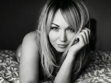 LunaLawrence  live sex cam