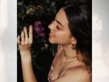 AlessiaPearl  live sex cam