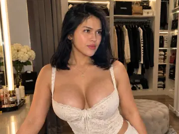 SierrenaSmith  live sex cam