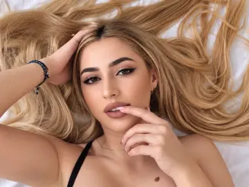 SiennaWest  live sex cam