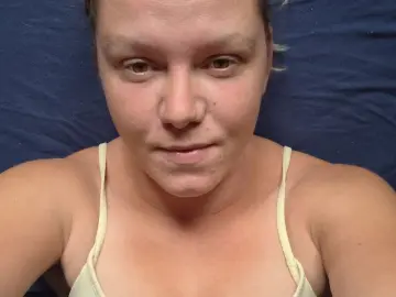 EveKarissa  live sex cam