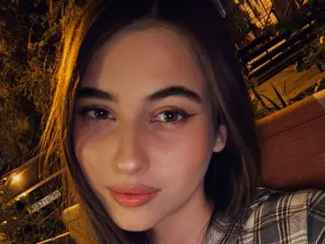 LeiaFrost  live sex cam