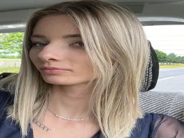 NoraStar  live sex cam