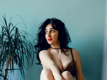 KamillaAlmas  live sex cam