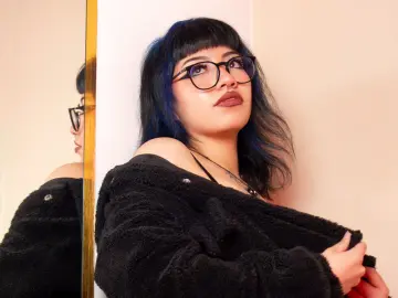 KittyDarkell  live sex cam