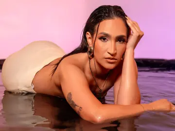 LunaEvanz  live sex cam