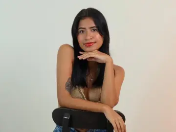 NicoleFoxe  live sex cam