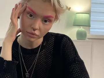 CarmeliaPolyak  live sex cam