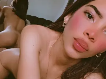 MellSmith  live sex cam