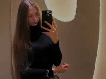 RoxanneSpector  live sex cam