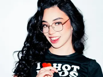 AlanaColin  live sex cam