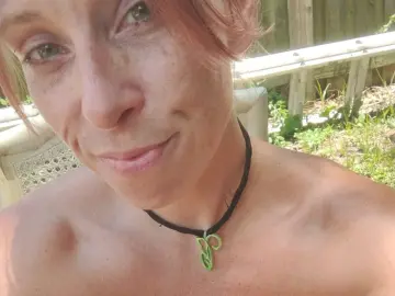 MollyDevine  live sex cam