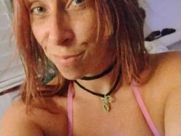 MollyDevine  live sex cam