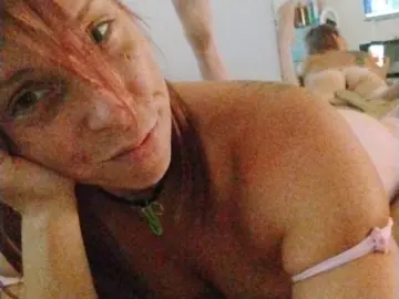 MollyDevine  live sex cam