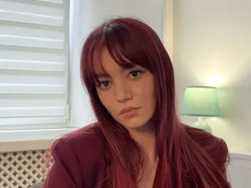 PaulineBelchior  live sex cam
