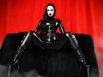 VenenaShwarz  live sex cam