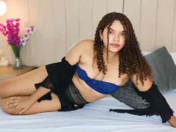AnneVoos  live sex cam