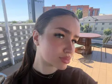 JanieWeyhrauch  live sex cam